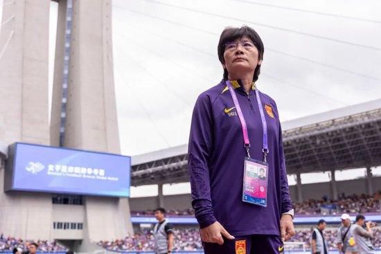 中国电影第五代导演正式崛起。