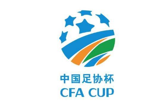 最近，主演甄子丹与在片中合作的岑勇康合影，两位演员的家人也一起出镜，甄子丹的一双儿女更做出打拳动作，继承老 甄子丹夫妇亲密现身 李嘉欣穿长裙与老公秀恩爱 2013-09-27 香港，9月26日，李秉宪、李嘉欣、张智霖、甄子丹、汪诗诗、王馨平等明星出席品牌手表庆祝晚宴。