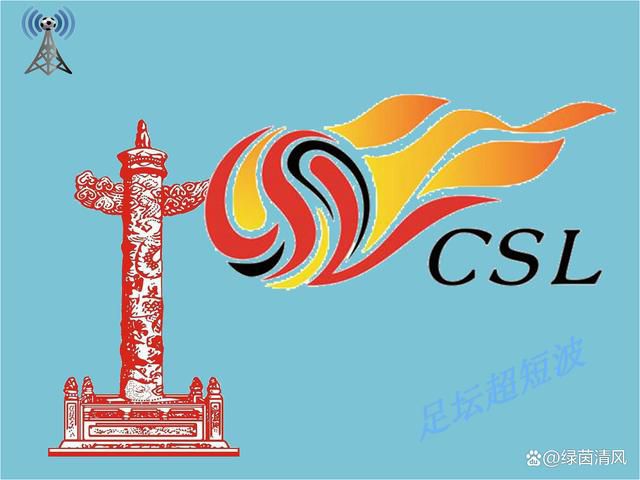与神秘男子一路热聊“眉飞色舞”全程微笑，在该男子的陪同下迅速上车闪人。