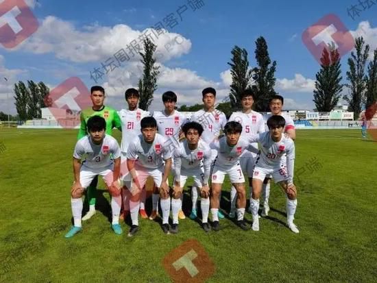 大方认爱卡哥：是的，我们订婚了 锦绣开年！