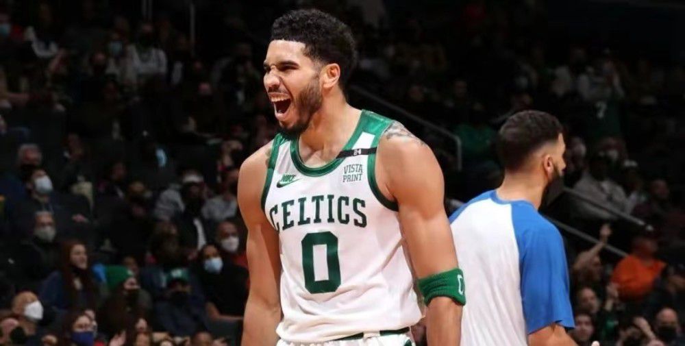 一进入到上世纪八十年代，《喜盈门》的出现，让当时中国银幕上下，笑成了欢乐的海洋。