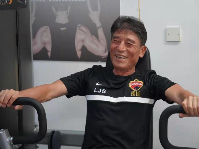杨幂方回应:公益推广人出现问题 2018-03-23 杨幂工作室回应捐赠承诺未兑现一事。