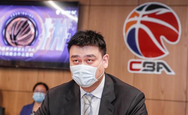 2025-05-02 电影《水饺皇后》根据臧健和女士的真人真事改编，讲述了上世纪70年代青岛姑娘臧健和带着两个女儿被迫流落他乡，为求生存的她只能在湾仔码头卖起水饺，从一个小摊起家最终将水饺销往世界各地的故事。