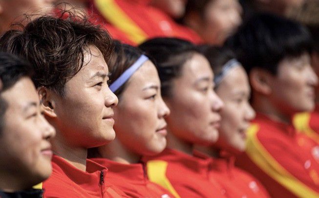 演过这许多年戏，她却说，好想演一部'普通的悲剧'，任命运 不丹电影《鲁纳纳之歌》上线 朝圣之旅寻幸福真谛 2021-02-26 由帕武·多杰编剧并执导，希拉布·多吉等主演的电影《鲁纳纳之歌》（Lunana: A Yak in the Classroom）日前上线视频平台全网独播。