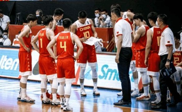 刘劲谈秦怡敬业精神：93岁登高原拍《青海湖畔》 2022-05-11 5月11日，演员刘劲在电影频道“人民不会忘记”追忆表演艺术家秦怡的特别直播中回忆道，在秦怡老师93岁时，为了拍摄《青海湖畔》登上了海拔3800米的高原，并且拒绝用替身。