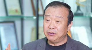 墨境天合成都的视效总监邢明礼分享说大概一两年之前他们就成立了AI小组，公司参与制作的《哪吒之魔童闹海》、《唐探1900》、《封神第二部：战火西岐》还有《蛟龙行动》，都在制作过程中会应用到这些技术。